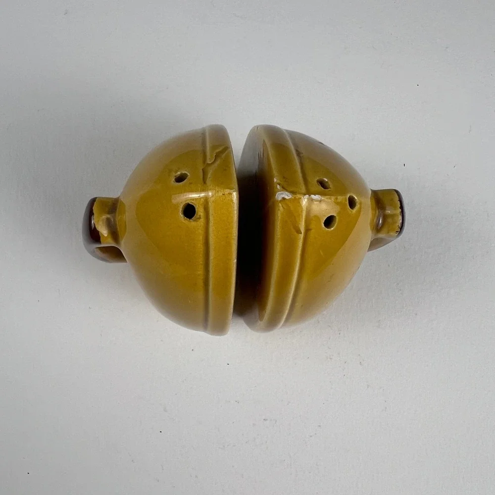 Vintage California Flat Iron Salt and Pepper Shakers Yellow Ceramic Set Souvenir